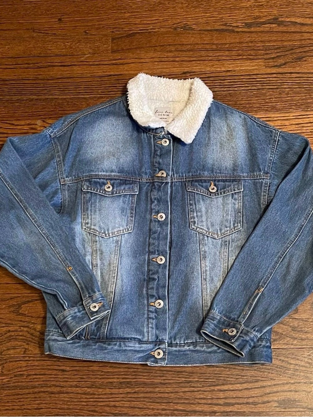 Women Blue Denim Jacket with Sherpa Collar